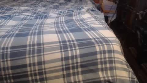 vintageolderguy online show from April 14, 2026, 4:35 pm