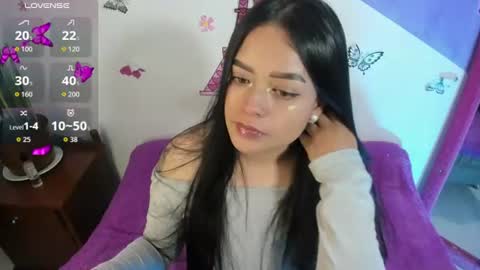 Snapshot of vio_let_ chatting on June 12, 2026, 5:39 am Daniela online show from June 12, 2026, 5:39 am