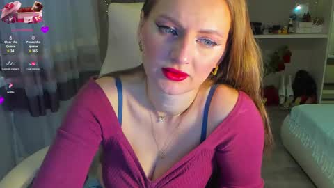 Snapshot of viola_1 chatting on February 26, 2025, 12:05 am Funny girl online show from February 26, 2025, 12:05 am