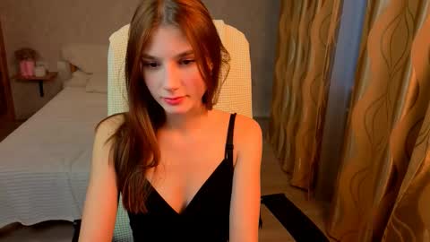 Snapshot of violaberry__ chatting on November 14, 2025, 9:41 am violaberry__ online show from November 14, 2025, 9:41 am