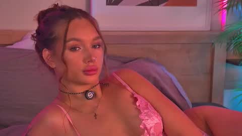 Snapshot of violaflirt chatting on October 24, 2025, 5:04 am violaflirt online show from October 24, 2025, 5:04 am