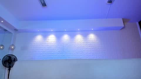 Snapshot of violeet_scott chatting on February 21, 2025, 4:59 pm Violett Everyday From 0530 to 1430 Col Time online show from February 21, 2025, 4:59 pm