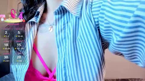 Snapshot of violeet_scott chatting on February 26, 2025, 10:47 am Violett Everyday From 0530 to 1430 Col Time online show from February 26, 2025, 10:47 am