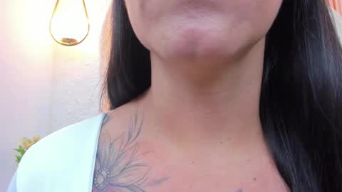 Snapshot of violeet_scottt chatting on February 10, 2026, 12:59 am Violette online show from February 10, 2026, 12:59 am