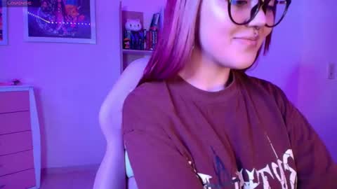 violet online show from March 10, 2025, 3:45 am