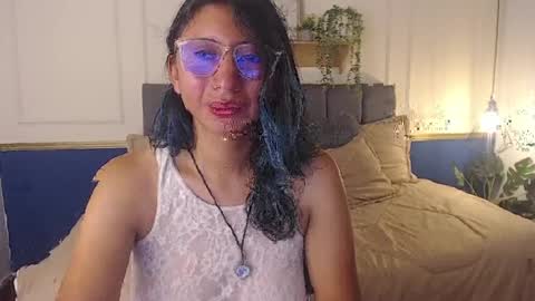 Snapshot of violet_2003 chatting on April 7, 2026, 2:28 pm V I O L E T online show from April 7, 2026, 2:28 pm