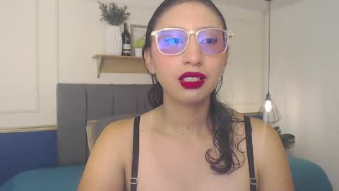 Snapshot of violet_2003 chatting on April 17, 2026, 2:09 pm V I O L E T online show from April 17, 2026, 2:09 pm