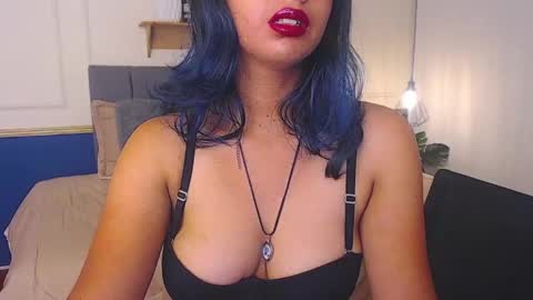 Snapshot of violet_2003 chatting on April 22, 2026, 2:29 pm V I O L E T online show from April 22, 2026, 2:29 pm