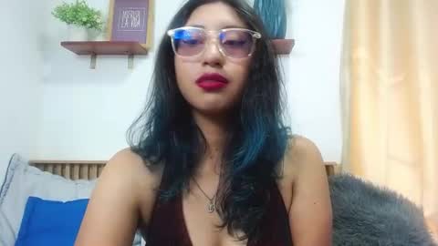Snapshot of violet_2003 chatting on July 1, 2026, 3:56 pm V I O L E T online show from July 1, 2026, 3:56 pm