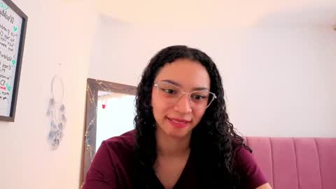 violet__15 online show from May 11, 2026, 12:11 pm