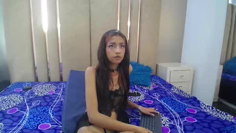 Snapshot of violet_angel13 chatting on February 23, 2026, 1:19 pm Violet online show from February 23, 2026, 1:19 pm