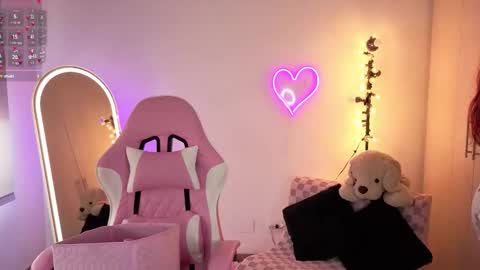 violet online show from February 13, 2026, 6:26 pm