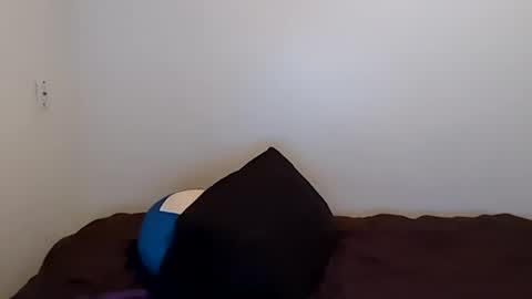 Violet Kitty online show from July 15, 2026, 8:52 am