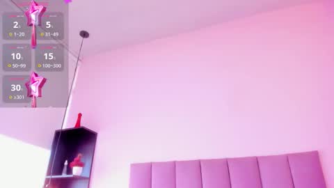 Snapshot of violet_myerrs chatting on October 18, 2025, 1:12 pm violet online show from October 18, 2025, 1:12 pm