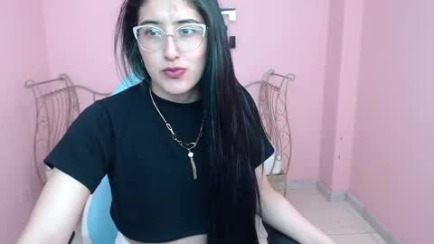 Violet  online show from October 20, 2025, 3:56 pm