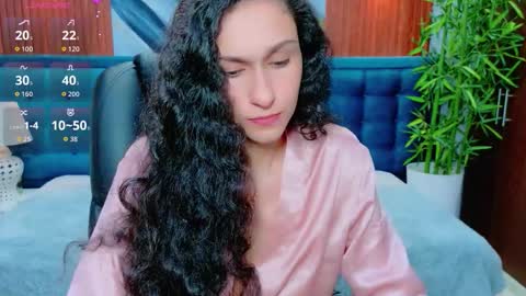 Violeta  online show from March 13, 2026, 12:12 pm