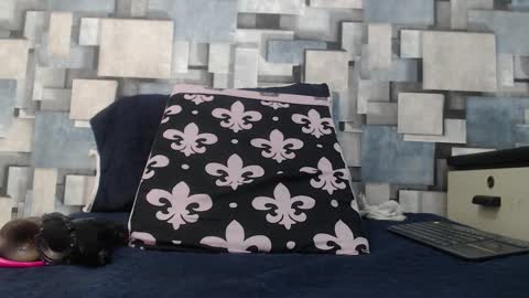 Violeta  online show from November 27, 2025, 7:38 pm