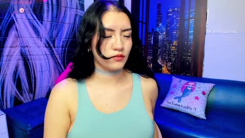 Snapshot of violeta_diazz chatting on January 22, 2025, 2:26 am online show from January 22, 2025, 2:26 am