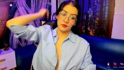 Snapshot of violeta_diazz chatting on February 11, 2025, 9:14 pm online show from February 11, 2025, 9:14 pm