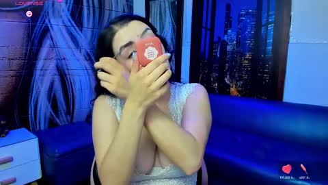 Snapshot of violeta_diazz chatting on February 18, 2025, 9:09 pm online show from February 18, 2025, 9:09 pm