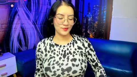Snapshot of violeta_diazz chatting on February 19, 2025, 9:14 pm online show from February 19, 2025, 9:14 pm