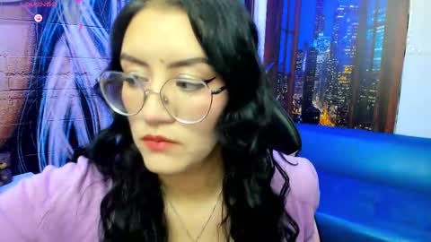 Snapshot of violeta_diazz chatting on March 7, 2025, 8:22 pm online show from March 7, 2025, 8:22 pm