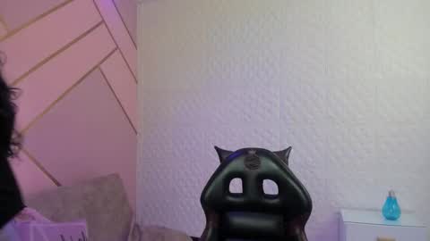 Snapshot of violeta_diazz chatting on October 24, 2025, 9:11 pm online show from October 24, 2025, 9:11 pm