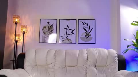 Violeta online show from March 13, 2026, 8:59 pm