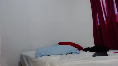 VIOLETA SORACHI  online show from March 10, 2025, 10:55 pm