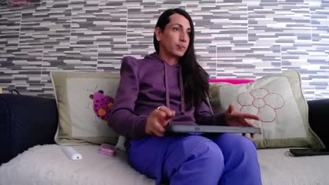 Snapshot of violetagomez_co chatting on July 2, 2026, 10:05 pm Violeta Gmez online show from July 2, 2026, 10:05 pm