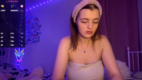 Snapshot of violetamelia chatting on March 30, 2026, 5:36 pm Eva online show from March 30, 2026, 5:36 pm