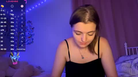 Snapshot of violetamelia chatting on July 1, 2026, 6:07 pm Eva online show from July 1, 2026, 6:07 pm
