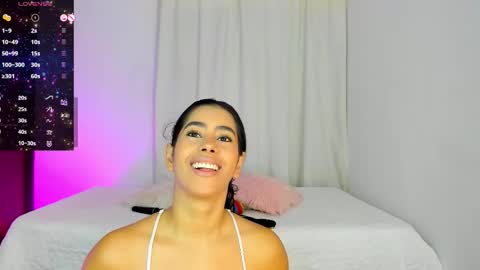 Snapshot of violetasotter chatting on October 11, 2025, 12:15 pm Violeta online show from October 11, 2025, 12:15 pm