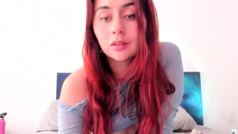 Snapshot of violetasweet20 chatting on October 23, 2025, 9:24 pm Sara Torres online show from October 23, 2025, 9:24 pm