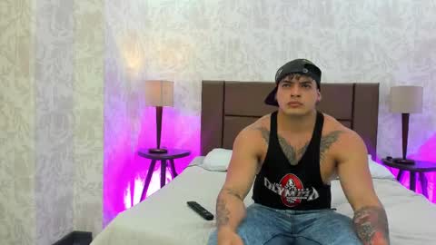 vioeta y dante online show from September 13, 2025, 3:28 am