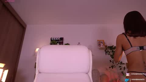 violeth___ online show from November 14, 2025, 11:09 am