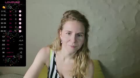 Violet  next stream December 6 online show from December 13, 2025, 8:14 pm