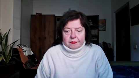 Snapshot of violetpulse chatting on February 9, 2026, 12:09 pm violetpulse online show from February 9, 2026, 12:09 pm