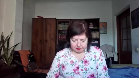 Snapshot of violetpulse chatting on February 21, 2026, 11:44 am violetpulse online show from February 21, 2026, 11:44 am