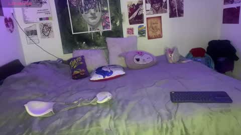 Snapshot of violett_dante chatting on October 28, 2025, 6:39 am violett_dante online show from October 28, 2025, 6:39 am