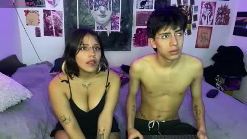 Snapshot of violett_dante chatting on November 6, 2025, 11:33 am violett_dante online show from November 6, 2025, 11:33 am