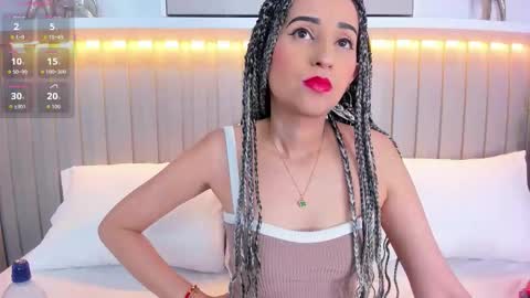 Violett  online show from November 14, 2025, 8:40 pm