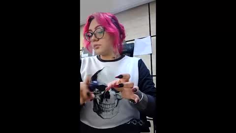 violett_sykes online show from June 9, 2026, 1:23 pm