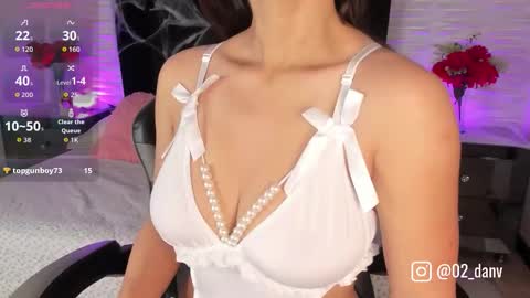 Snapshot of violetta_danvers chatting on October 21, 2025, 11:33 am Violetta online show from October 21, 2025, 11:33 am