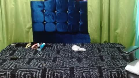 violetta_dreams online show from July 6, 2026, 7:27 pm