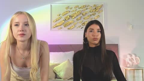 Snapshot of violetta_finch chatting on September 28, 2025, 11:15 am violetta_finch online show from September 28, 2025, 11:15 am