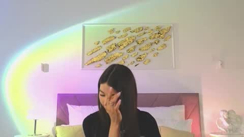 Snapshot of violetta_finch chatting on October 11, 2025, 8:35 am violetta_finch online show from October 11, 2025, 8:35 am