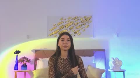 Snapshot of violetta_finch chatting on May 26, 2026, 10:33 am violetta_finch online show from May 26, 2026, 10:33 am