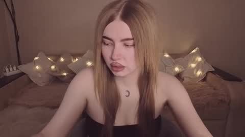 ViolettaOtis online show from March 28, 2026, 3:00 pm