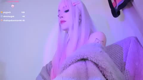 Snapshot of violettbones chatting on December 28, 2024, 5:55 am Violett online show from December 28, 2024, 5:55 am